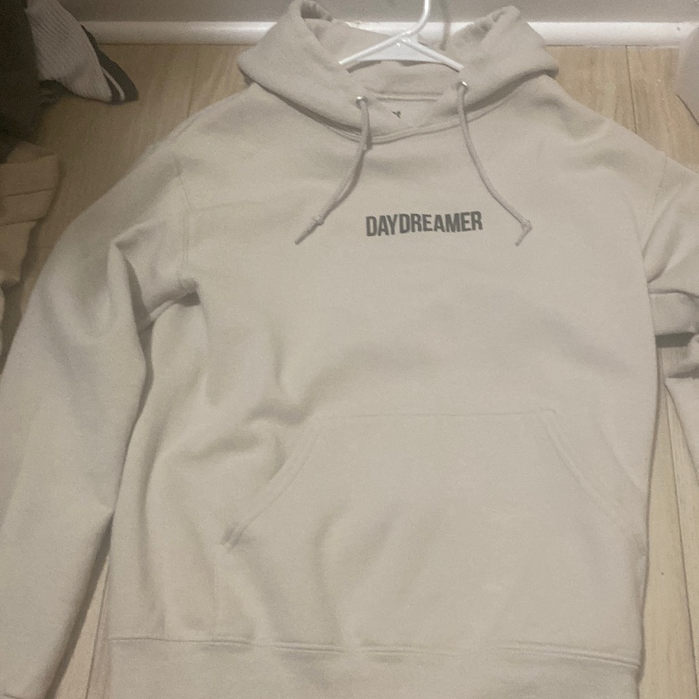 beige daydreamer hoodie!